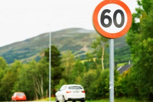 Norme sulla velocità: cartelli stradali