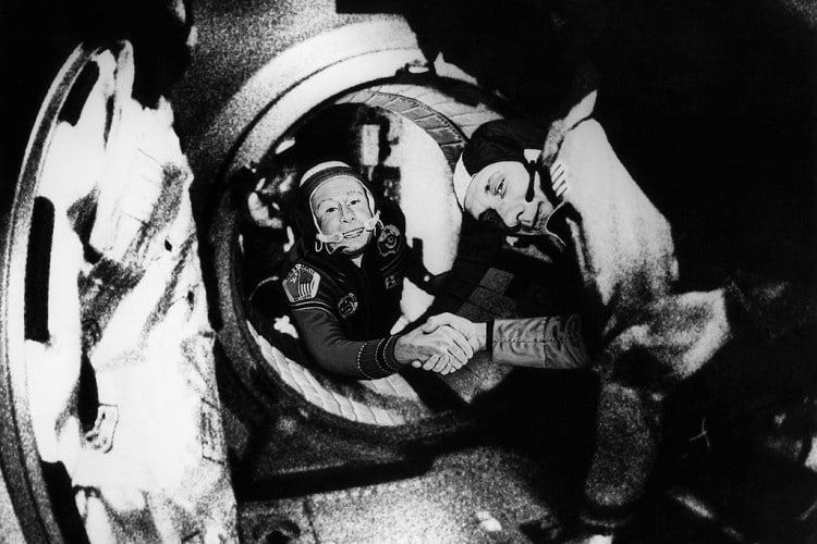 Prima prova maturità 2025: perché una traccia sul 50° anniversario della missione congiunta Apollo-Soyuz (17 luglio 1975)