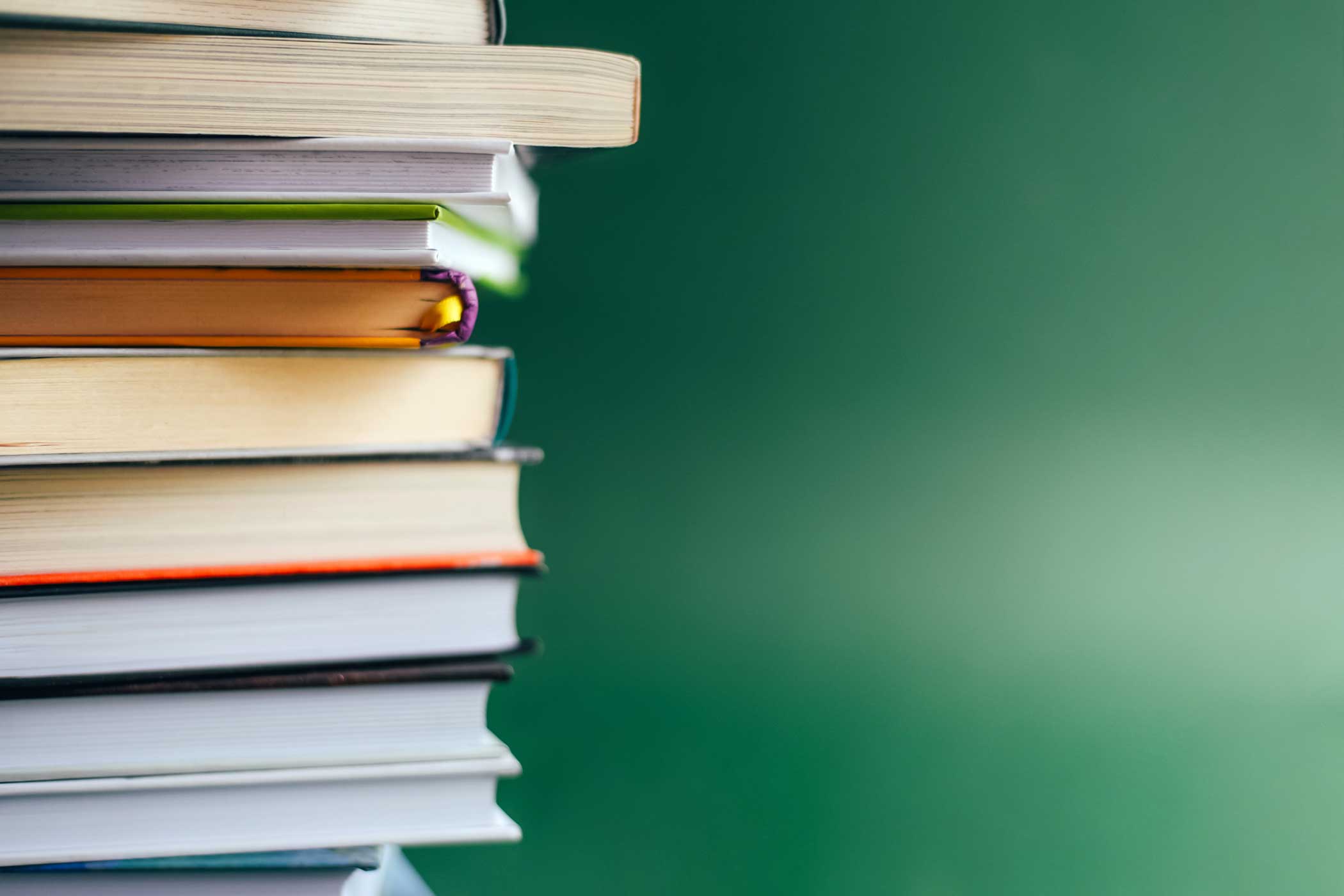 Libri gratis per studenti delle medie e superiori: ecco chi può